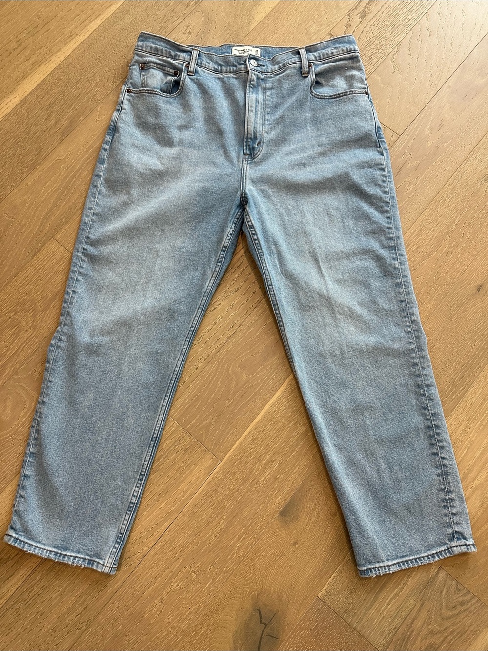 Abercrombie & Fitch Women's Light Blue Ankle Straight Ultra High Rise Jeans 16